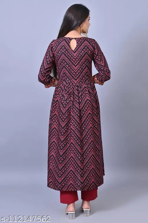 Attractive Embroidered Straight Kurti