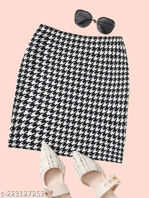 Casual Polyester Blend Stylish Mini Printed Skirt (17"inches)