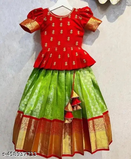 '''Baby Girls Lehenga Choli Ethnic Wear, Fusion Wear, Party Wear, Western Wear Floral Print Lehenga Choli