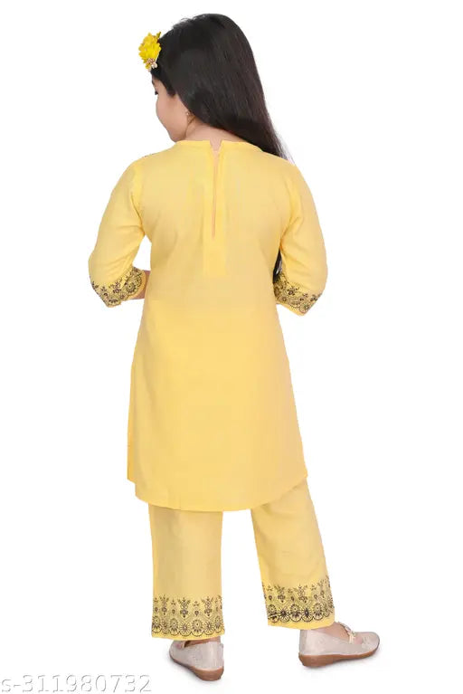 Girls Kurta & Pyjama Set Kurta Dress Girls Ethnic Dress Cotton Kurta & Pyjama Dress Set (Pack of 1