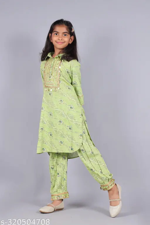 Misbis Girl's Rayon Printed kurta and Pyjama Set