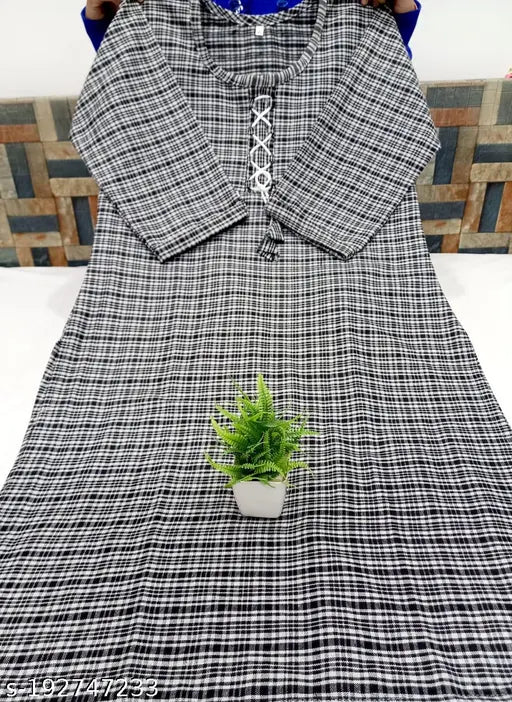 Stylish Black Small Check Woolen Kurti Only