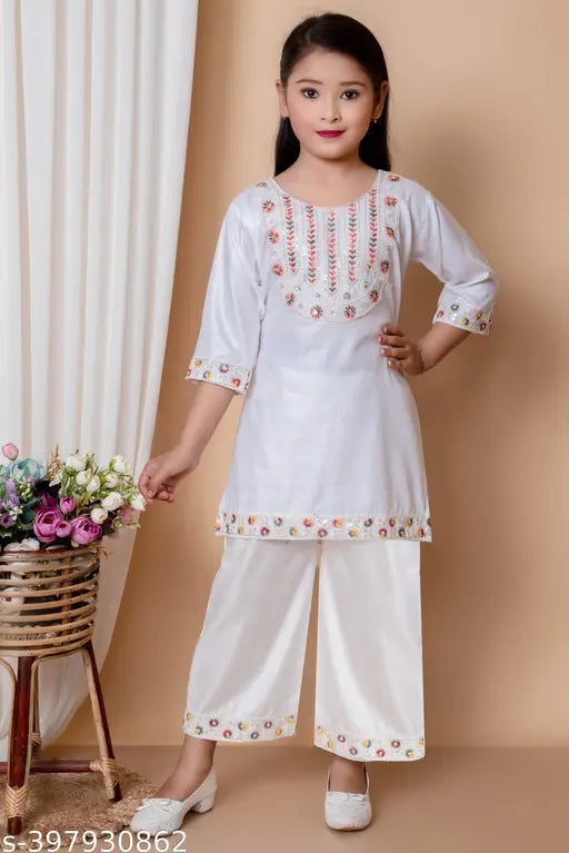 Musklyn Fashion New Holi Special Girls Ethni Kurta Palazzo Sets with Dupatta