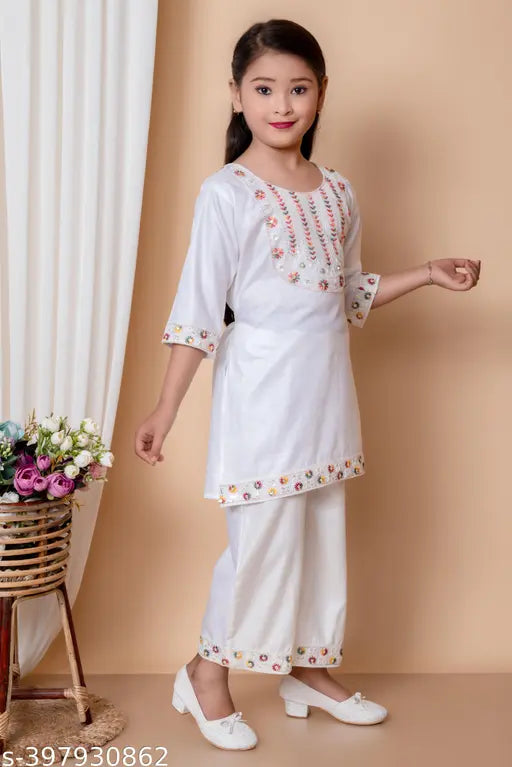 Musklyn Fashion New Holi Special Girls Ethni Kurta Palazzo Sets with Dupatta