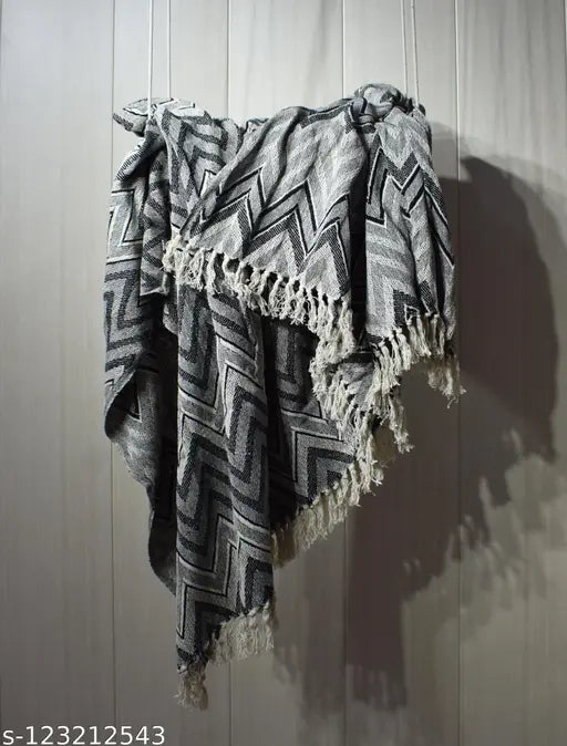 ZIG ZAG WOVWN THROW