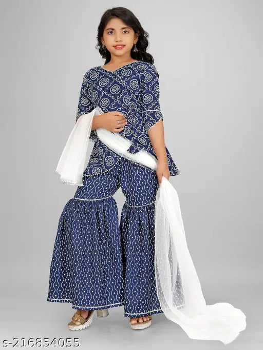 Nivudi Printed kurta & Sharara set