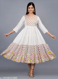 Smien Women Three Border Anarkali Kurta(Sliver)